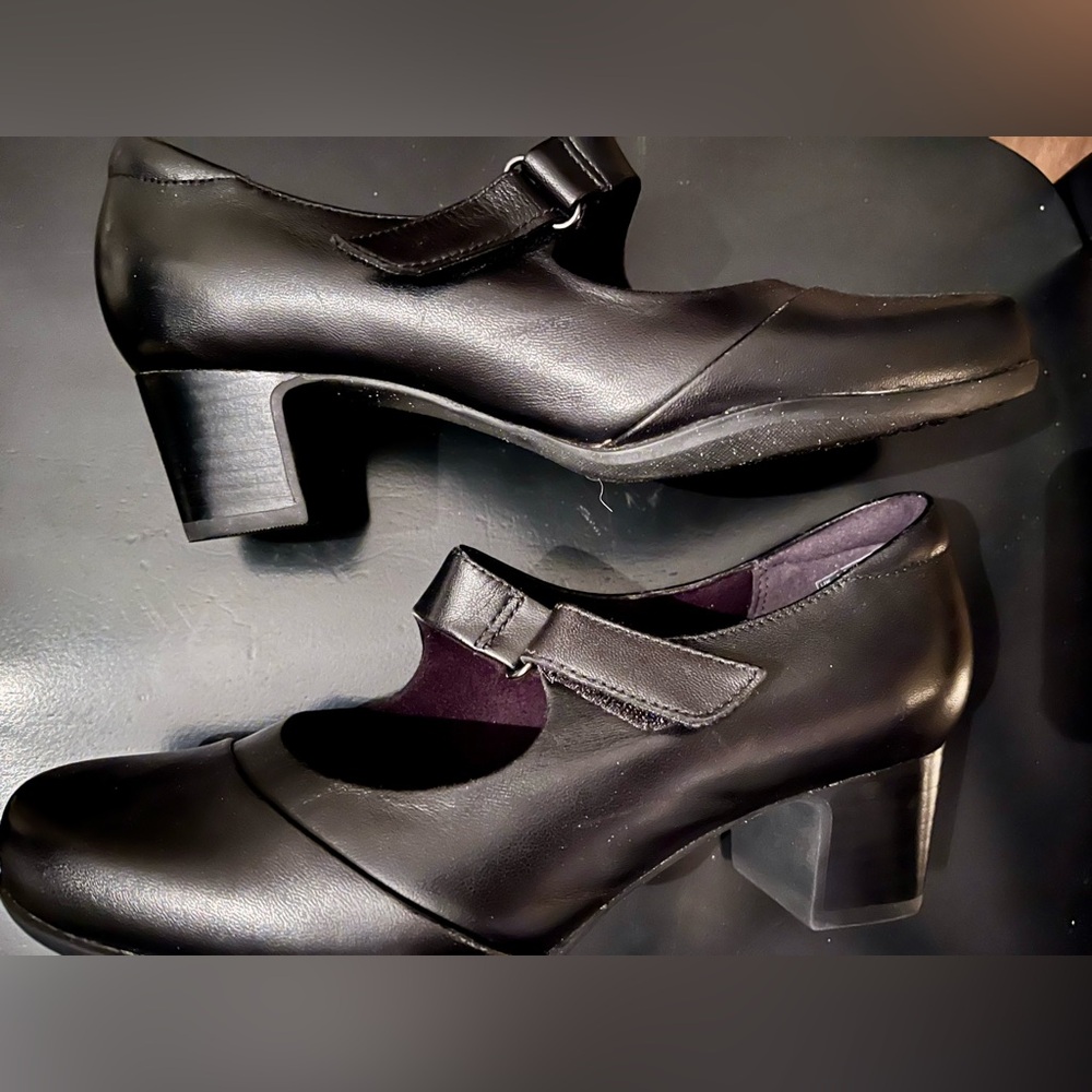 Clark Leather Mary Jane Heels